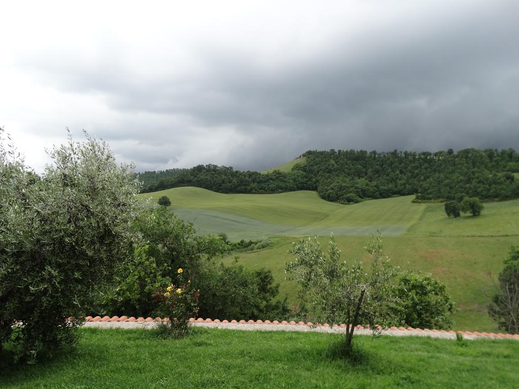 Agriturismo La Terrazza Valfabbrica Exterior photo