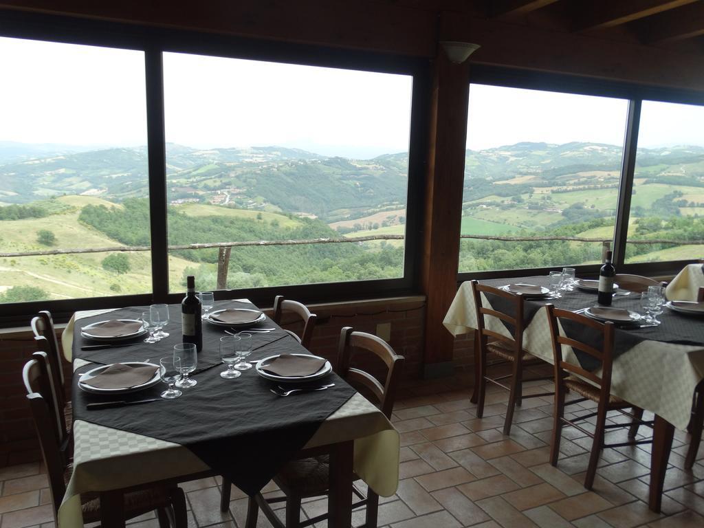 Agriturismo La Terrazza Valfabbrica Exterior photo